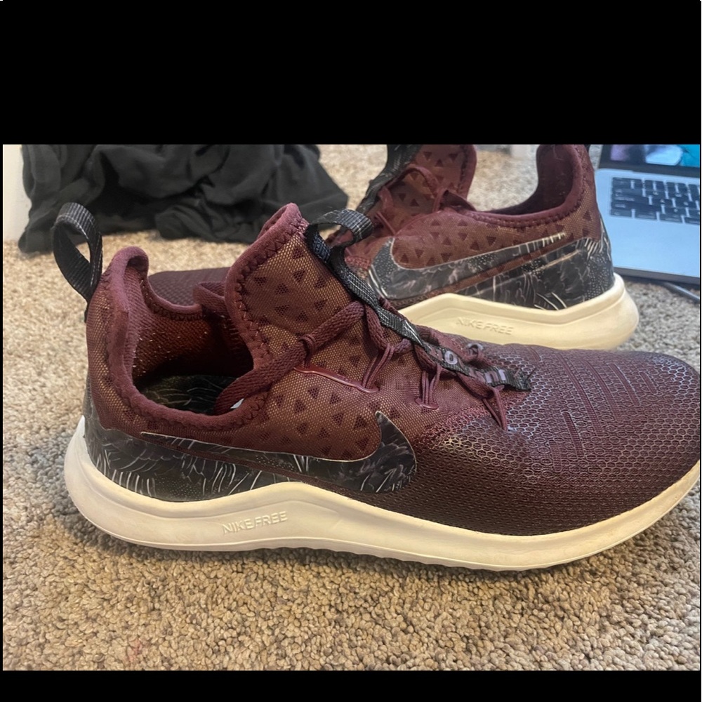 Nike bundle womens shoe